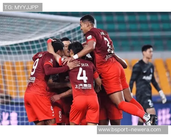 中超惊现冷门切尔西大胜里昂红牌事件引发全场热议