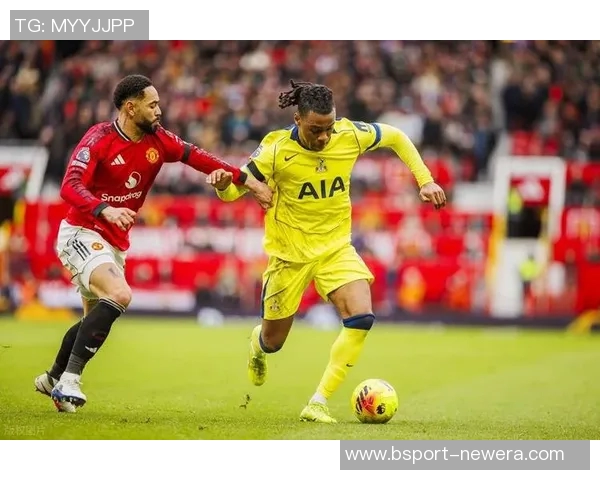 英超激战:拜仁狂胜热刺四球零封补时进球点燃全场激情 英超激战:拜仁狂胜热刺四球零封补时进球点燃全场激情