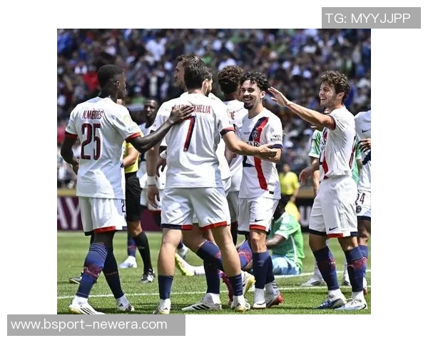 德甲精彩对决马竞与巴黎圣日耳曼战成平局帽子戏法引发全场热潮