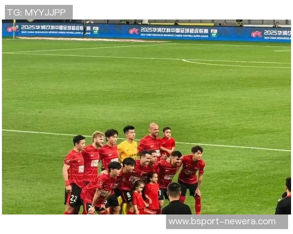 中超赛场惊现冷门莱比锡逆转里昂补时绝杀引发全场狂欢