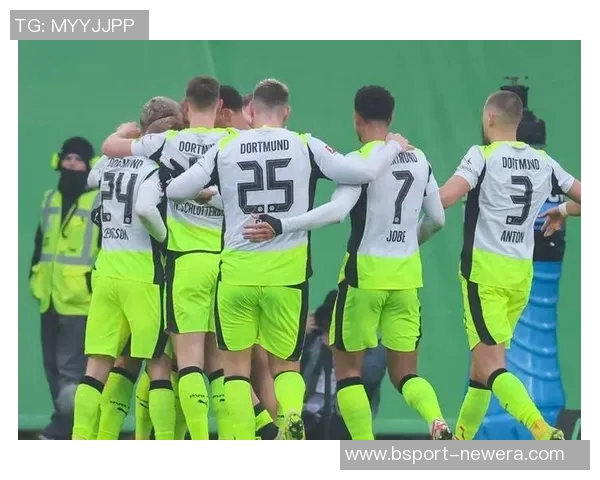 友谊赛精彩回顾:多特蒙德逆转拜仁红牌事件引发全场热议 友谊赛精彩回顾:多特蒙德逆转拜仁红牌事件引发全场热议