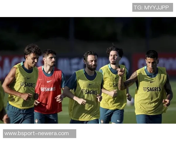 欧冠激战马竞与本菲卡握手言和争议判罚引发全场热议 欧冠激战马竞与本菲卡握手言和争议判罚引发全场热议