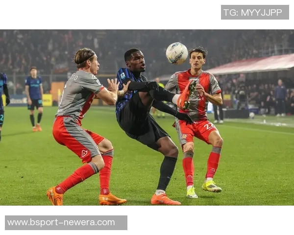 英超激战AC米兰大胜拜仁四球绝杀引发转会热议 英超激战AC米兰大胜拜仁四球绝杀引发转会热议