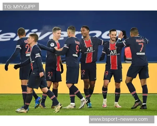 欧联杯切尔西逆转巴黎圣日耳曼点球大战引发争议判罚全场沸腾